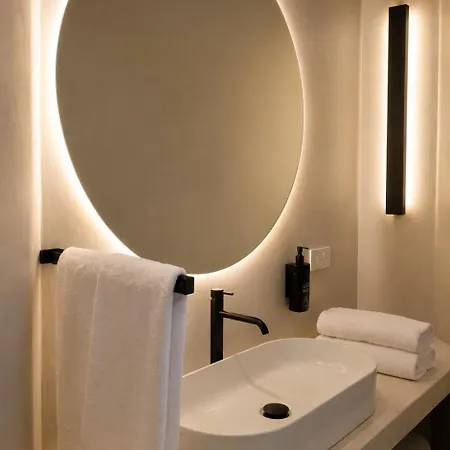 Naim Boutique