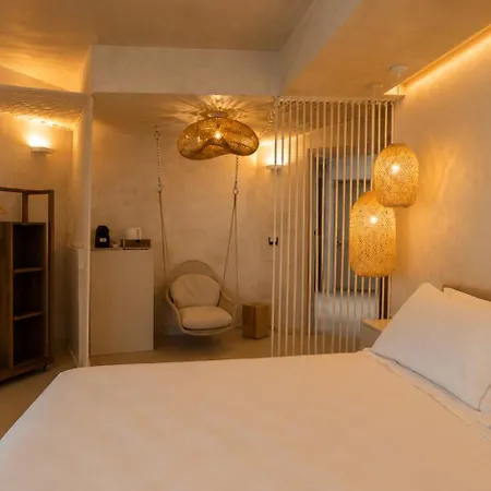 Naim Boutique Hotel *